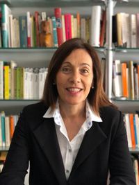 Mercedes Serna Arnaiz (Directora de Publicaciones y Actividades)